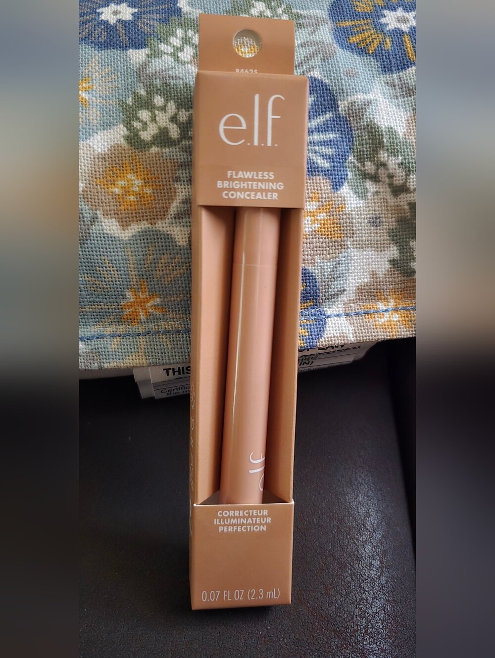 e.l.f. Flawless Brightening Concealer — 32 medium